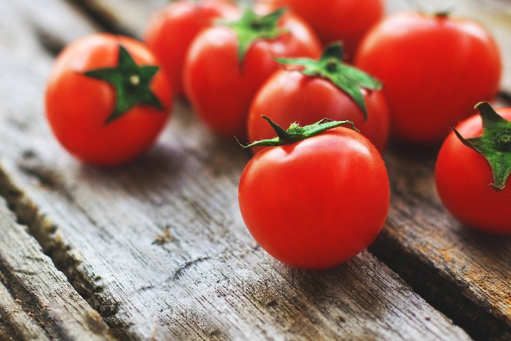 Versheid tomaat sneller en betrouwbaarder meten