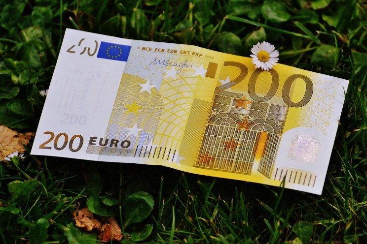 Grote toename vals geld Grote toename vals geld